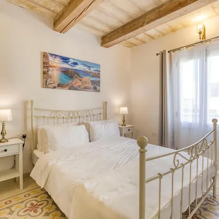 Authentic 2br House Of Character With Terrace By 360 Estates Naxxar