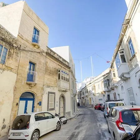 Authentic 2br House Of Character With Terrace By 360 Estates *