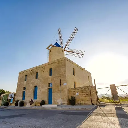 Authentic 2br House Of Character With Terrace By 360 Estates Naxxar