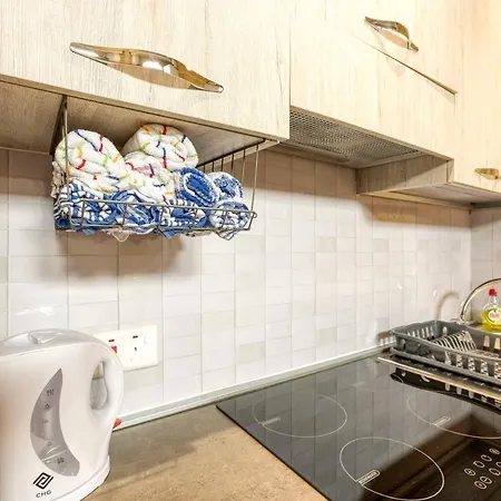 Authentic 2br House Of Character With Terrace By 360 Estates Apartmán