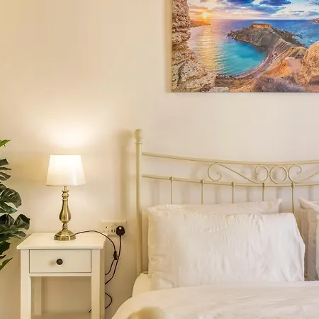 Apartmán Authentic 2br House Of Character With Terrace By 360 Estates