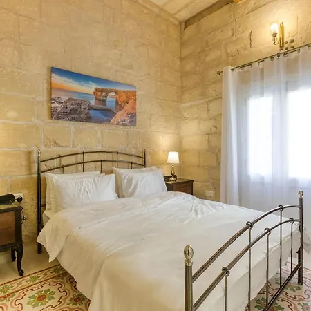 Apartment Authentic 2br House Of Character With Terrace By 360 Estates *