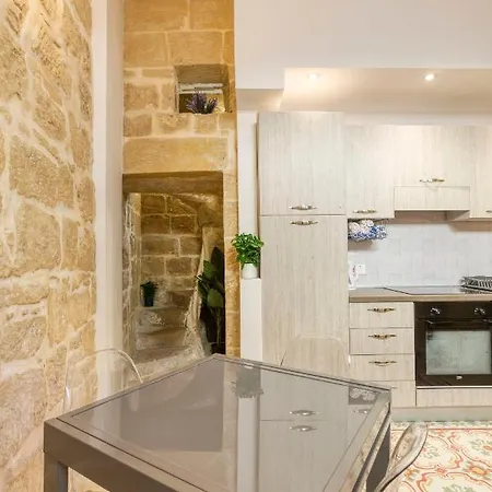 Authentic 2br House Of Character With Terrace By 360 Estates Apartment